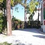 Regina Bed and breakfast 3*