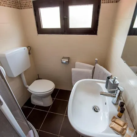 Bed & Breakfast Regina 3*