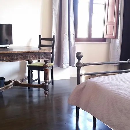 לינה וארוחת בוקר Regina