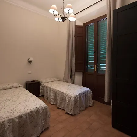 里贾纳别墅住宿加早餐旅馆 比萨